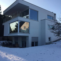 Fassade streichen für modernes Haus